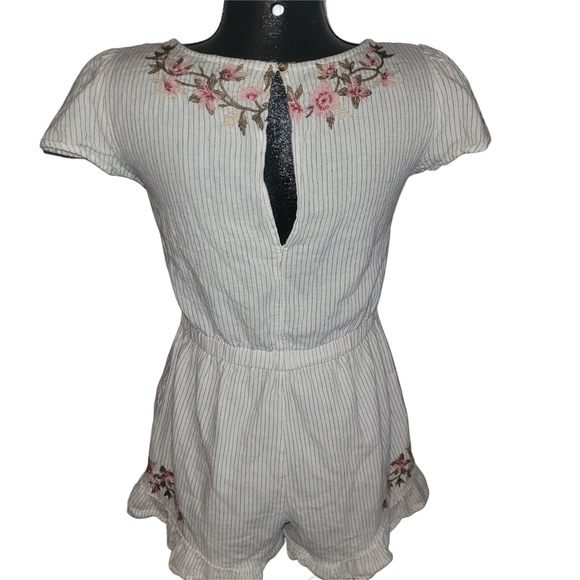 American Eagle Floral Embroidered Pin  Striped Romper S - Picture 7 of 7